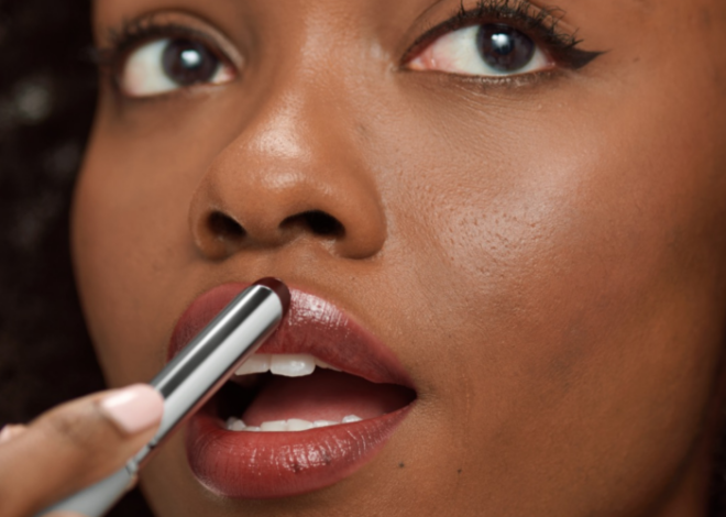 Is Clinique Black Honey Lipstick Worth the Hype?