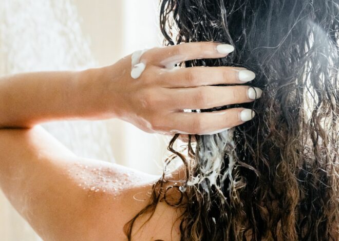 The Best Ingredients for a Personalized Hair Routine