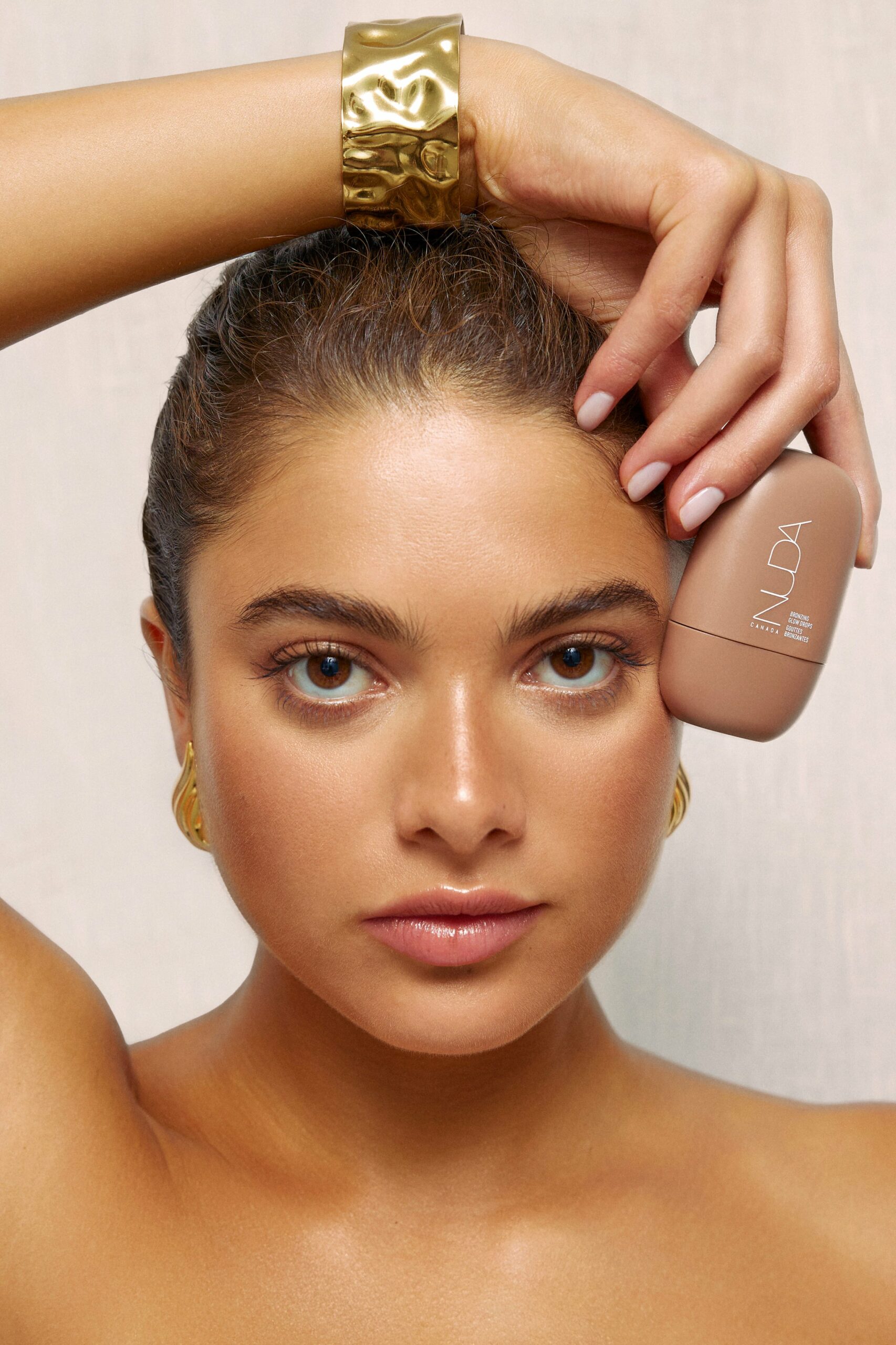 Nuda Bronzing Drops Give Winter Skin a Glow-Up + More Beauty News