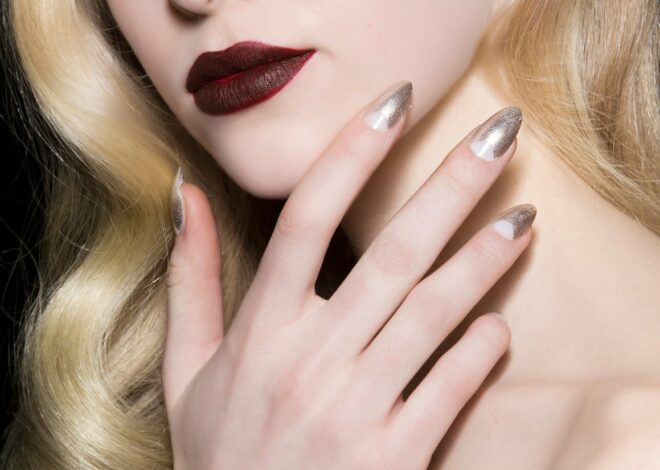 5 of the Coolest Colours to Paint Your Nails This Winter